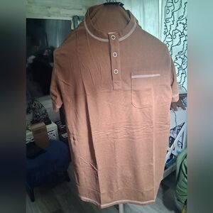 Men's Brown Short-Sleeve Henley Polo with Chest Pocket